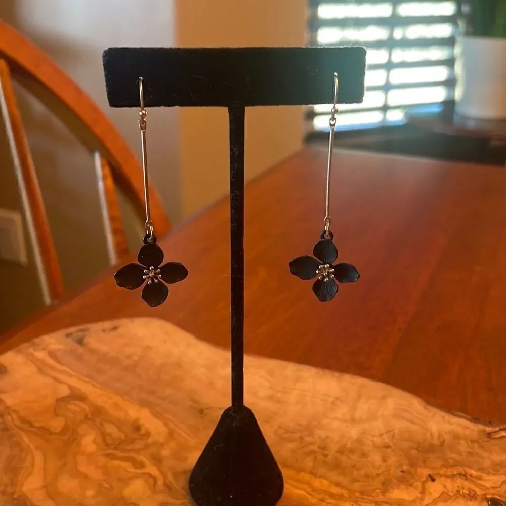 Black & Gold Flower Drop Earrings